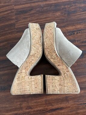 Platform Mule Sandals Universal Thread